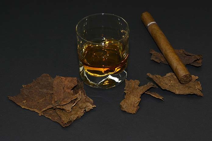 Tennessee whiskey – jaka jest historia jednego z najbardziej znanych trunków?