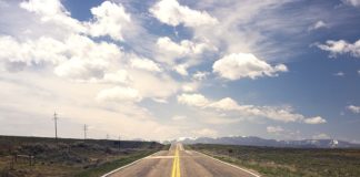 Kto interesuje się turystyką?