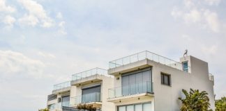 Czym budynek mieszkalny to zawsze nieruchomość?