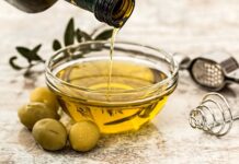 Czy oliwa z oliwek gęstnieje w lodówce?
